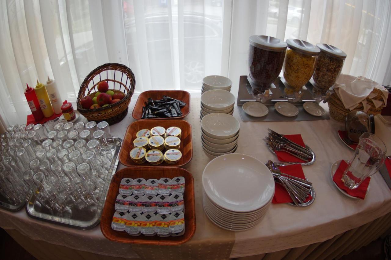 Hotel Vadaszkuert Superior Székesfehérvár 外观 照片